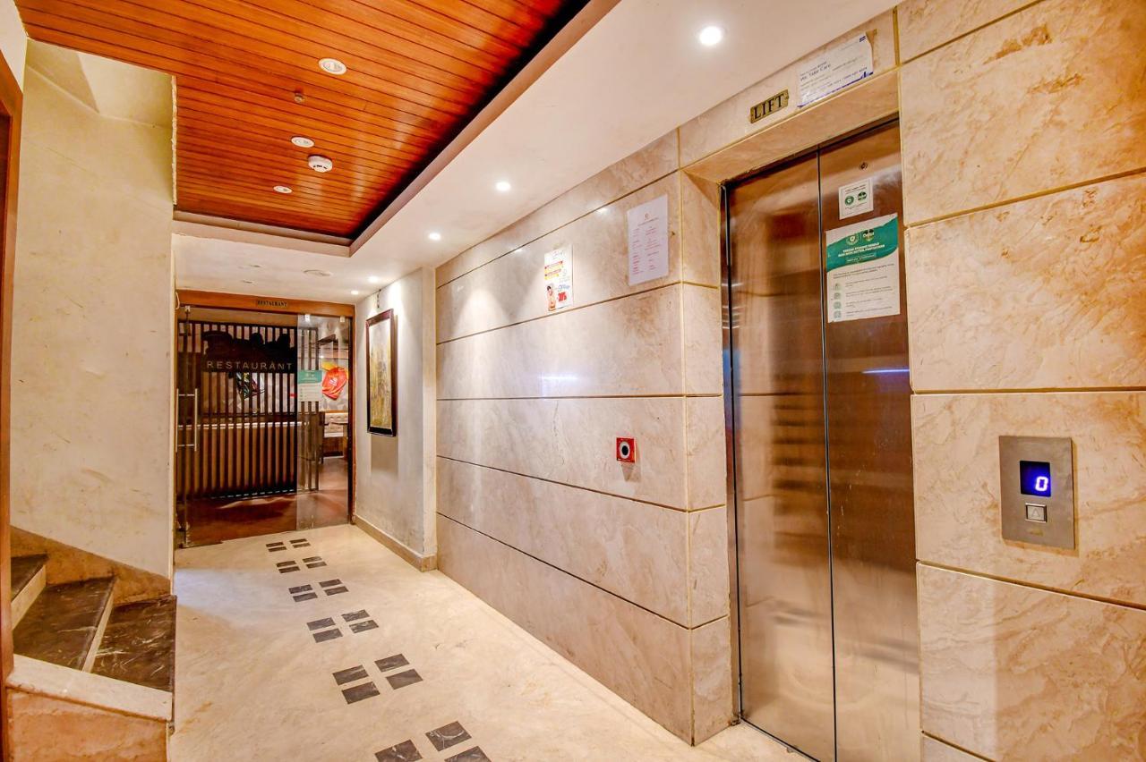 כלכותה Hotel Radiant מראה חיצוני תמונה